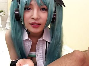 Kiritani Yuria uses her mouth and hands to make this guy cum