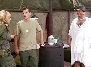 vojaški, hardcore, porno-zvezda, uniforma