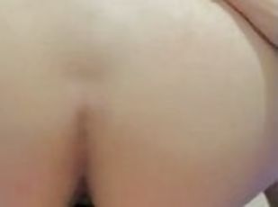 A blonde with a big ass having sex in her parents' room