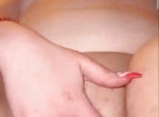 cur, clitoris, masturbare-masturbation, orgasm, pasarica, amatori, milf, bbw, cu-degetelul, roscata