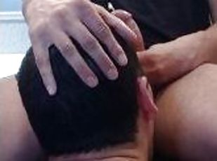 Big cumshot from a bi guy who gets his balls sucked by a fag