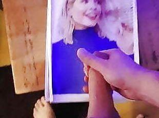 Holly Willoughby Cumtribute 182