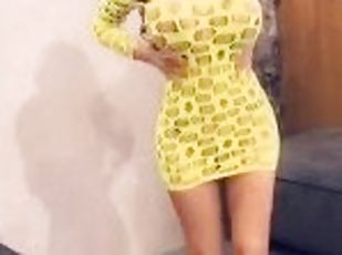 Do you like my yellow dress?