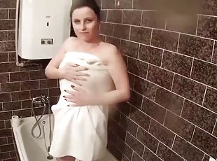 banyo-yapma, mastürbasyon-masturbation, amatör, manita, sapıkça, duş, esmer-kadın