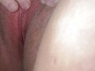 clito, grosse, poilue, masturbation, orgasme, chatte-pussy, amateur, belle-femme-ronde, horny, solo
