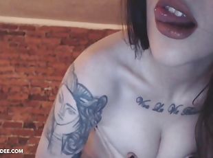 desnudándose, bragas, natural, webcam, con-piercings, a-solas, tatuaje, sujetador