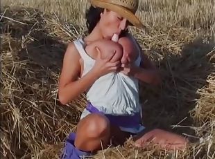 Mega tits euro babe wanks herself off with toy in open field