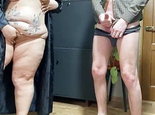 Caught a fat sexy mother-in-law masturbating and jerked off with her