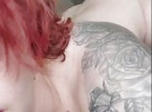 amatieris, skaistules, apaļš, pakaļa-booty, rudmate, smalka, solo, tetovējums, mazās-krūtis