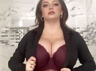 Big tits try to haul