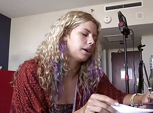 Ashlynn wants to have her face cum-covered after a blowjob she gives