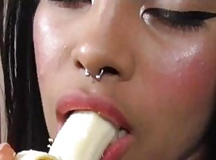 Ebony Teen Banana Eating!