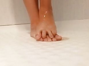 Peeing on my feet