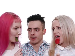 18videoz - Alien Fox - Hanna Rey - Teens share lollipop and cock