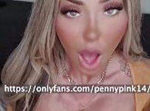 Onlyfans Model Accidentally Flashes Her Tits on Camera